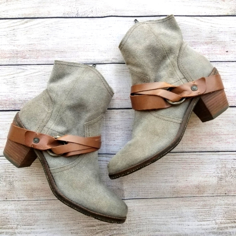OTBT Bedford Suede Ankle Boots!! CLEAN!!